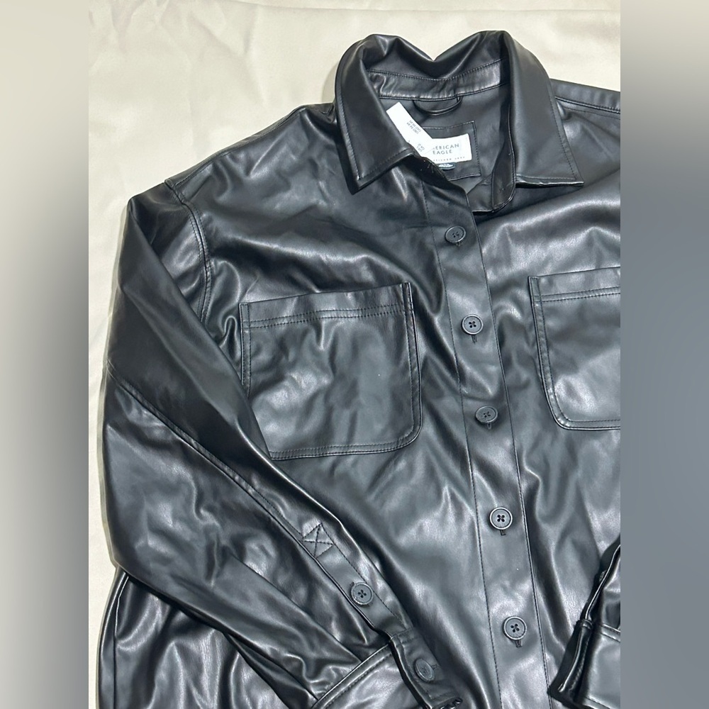 NWT American Eagle Oversized Vegan Leather Shacket in Black - L - Picture 7 of 12